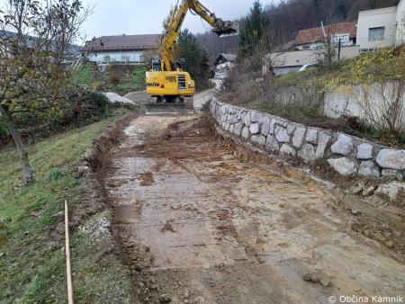 Dela za asfaltiranje cestišča- Briše